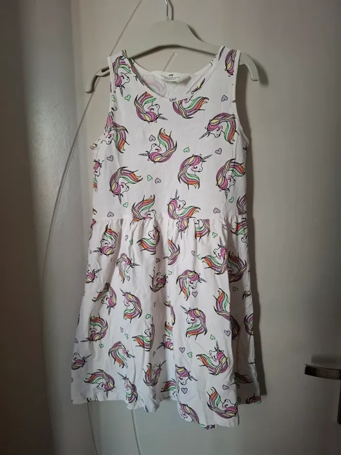 Robe licornes H&M 8 ans - photo numéro 6
