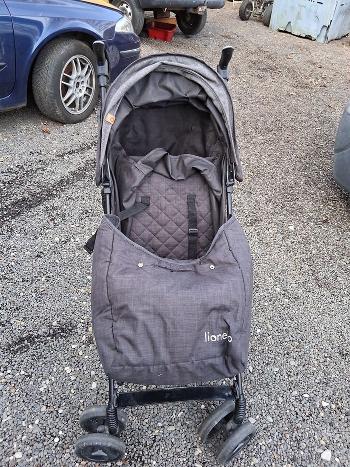 Poussette - photo numéro 2