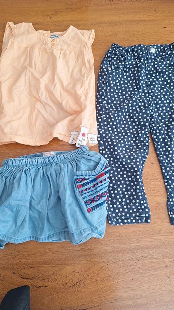 Lot 2 :  pantalon jupe haut