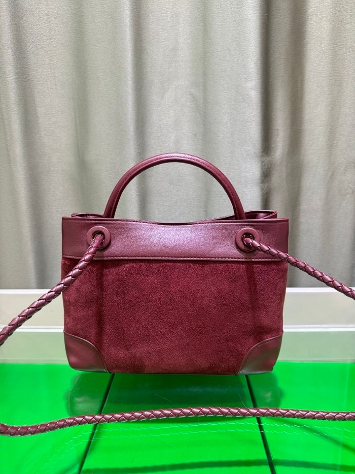 BOTTEGA VENETA Winter24 - photo numéro 3