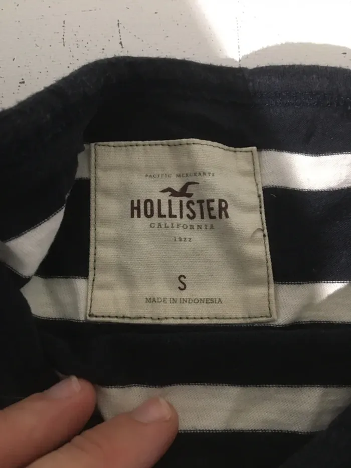 Pull Hollister - photo numéro 3