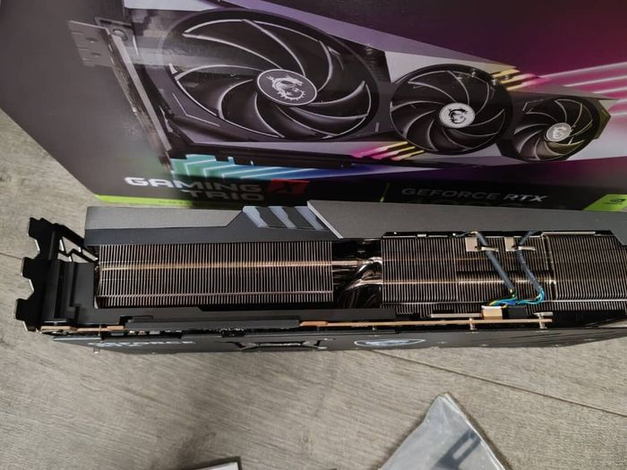 MSI GeForce RTX 4090 - photo numéro 4