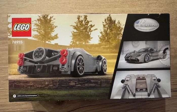 LEGO 76915 : Pagani Utopia - photo numéro 2