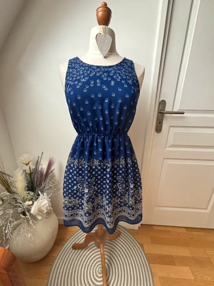 💙 Jolie robe d’été H&M T40 à prix doux 💙 - photo numéro 4