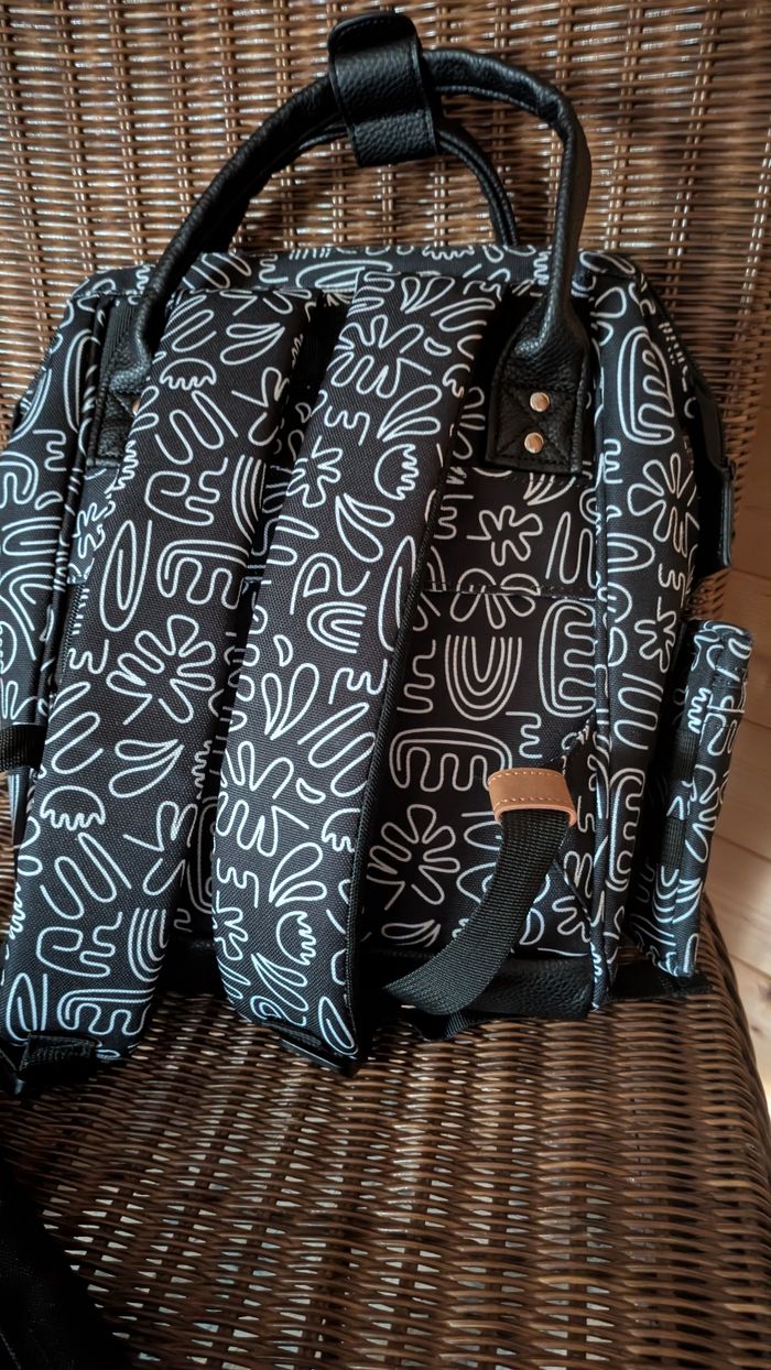 Sac a dos cabaia avec plusieurs pochettes - photo numéro 4
