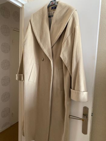 Manteau Kiabi beige col châle