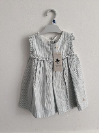 Robe bleue et blanche rayée été 6 mois