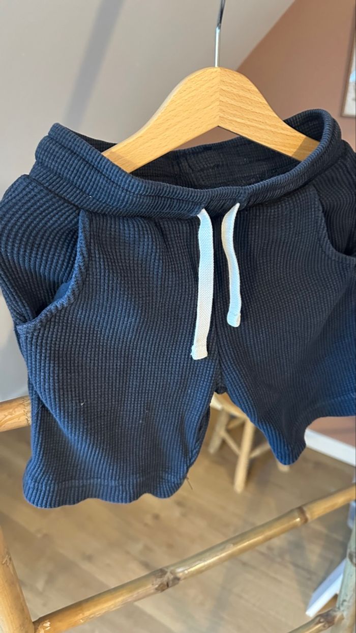 💜 Short bleu marine Kiabi 4 ans 💜 - photo numéro 3