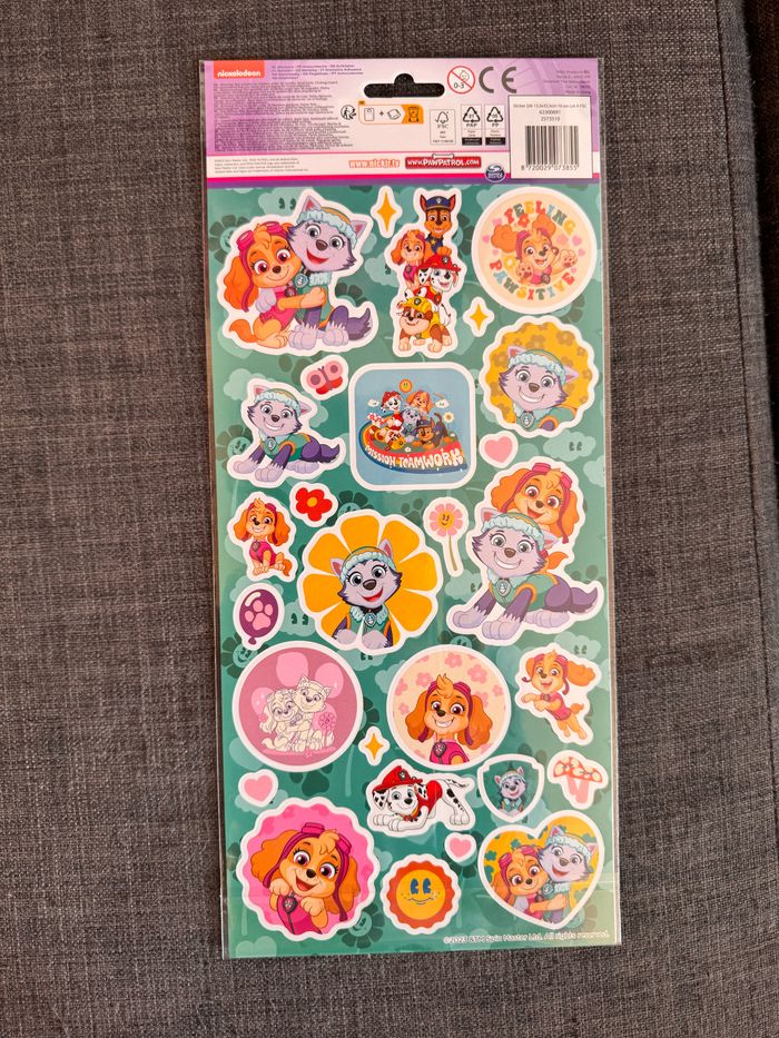 Gommettes pat patrouille - photo numéro 2