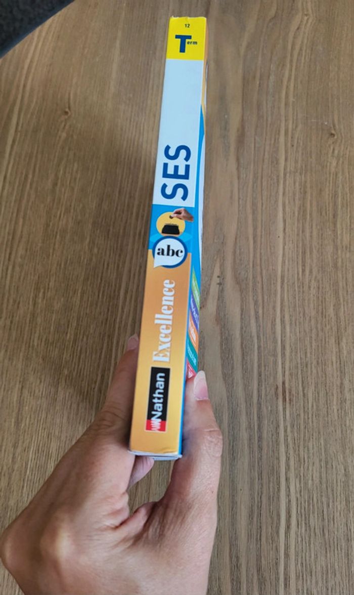 🟣 Livre Spécialisé Bac SES 🟣 - photo numéro 3