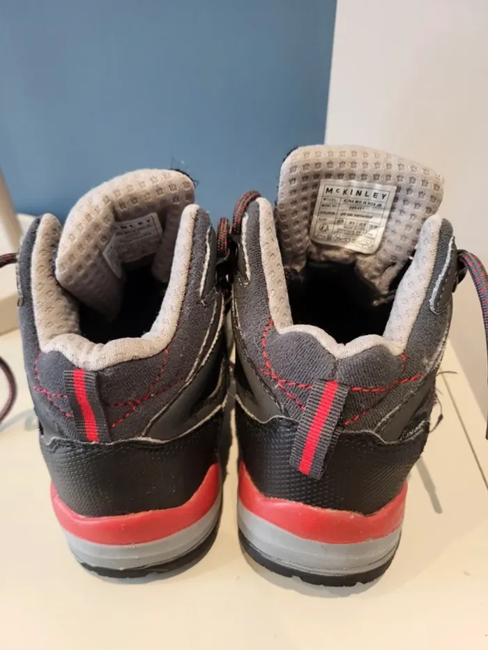 Chaussures de randonnée Mc Kinley taille 30 - photo numéro 3