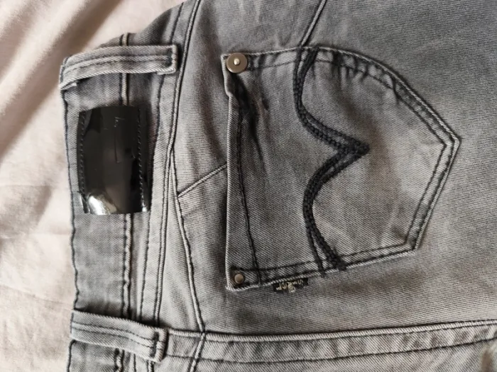 Pantalon skinny Levi's femme taille 34 - photo numéro 8