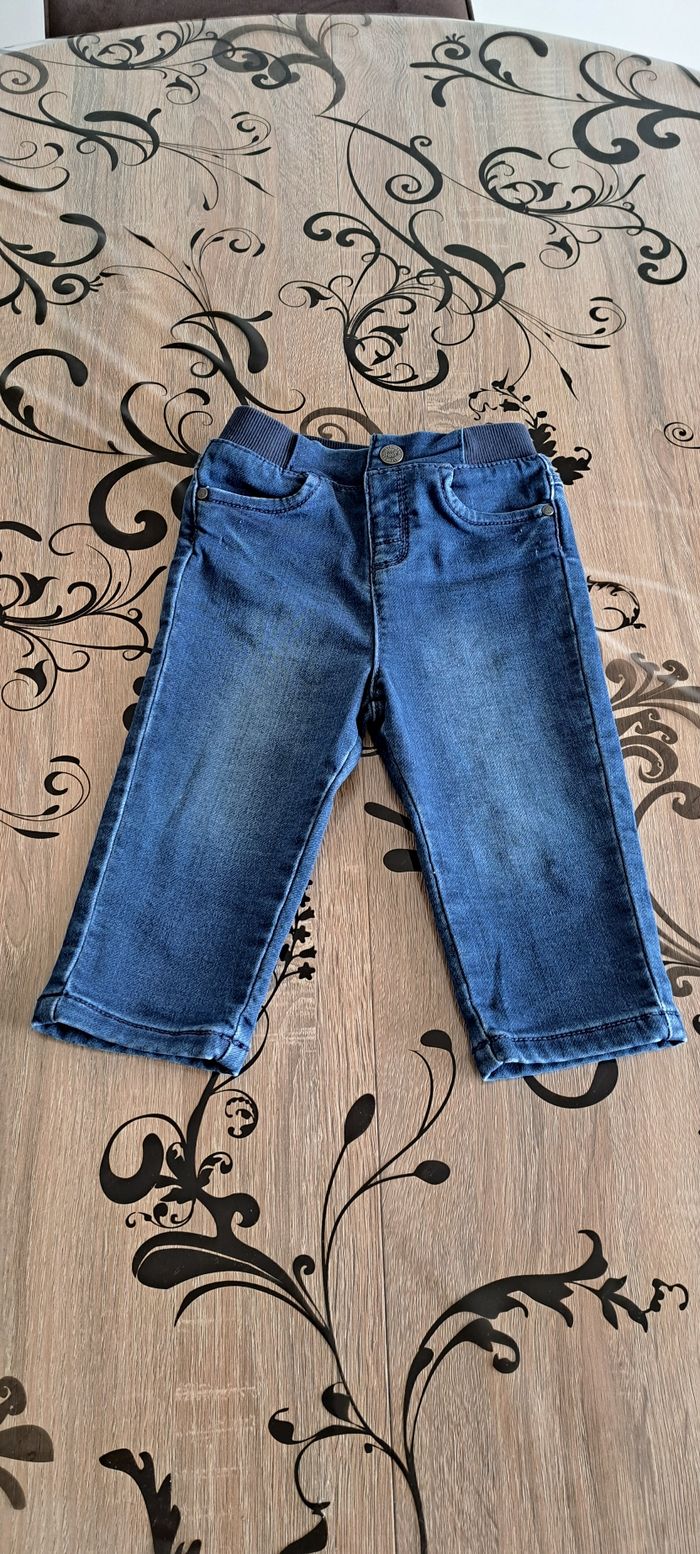 Jean garçon Taille 9 mois