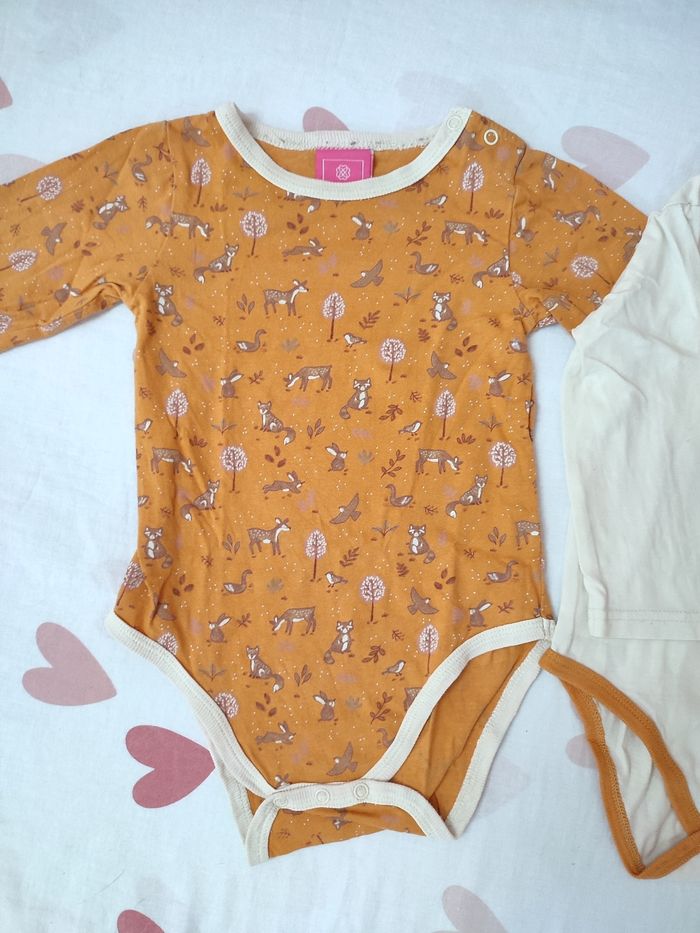 Lot de 2 bodies - Mixte - Thème animaux de la forêt - 18 mois - Très bon état - Françoise Saget - photo numéro 3