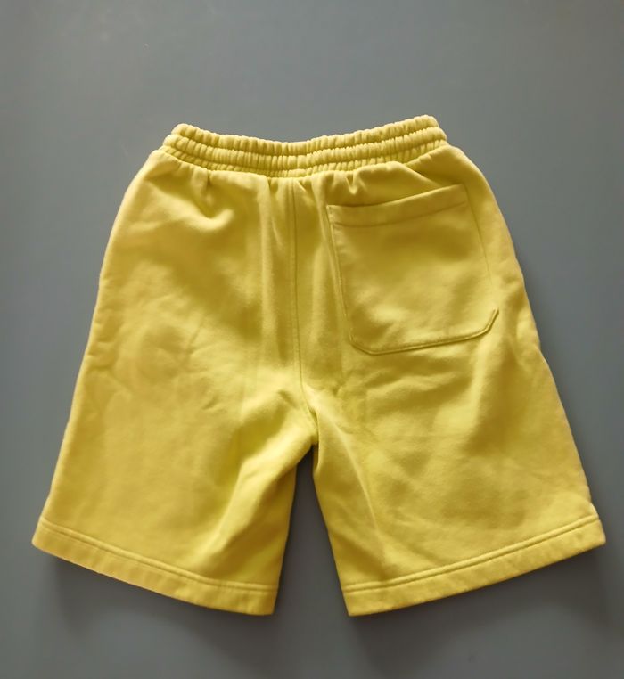 Short long jaune fluo ou vert clair Kiabi xs - photo numéro 3