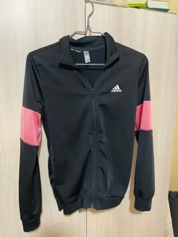 veste  de sport adidas 