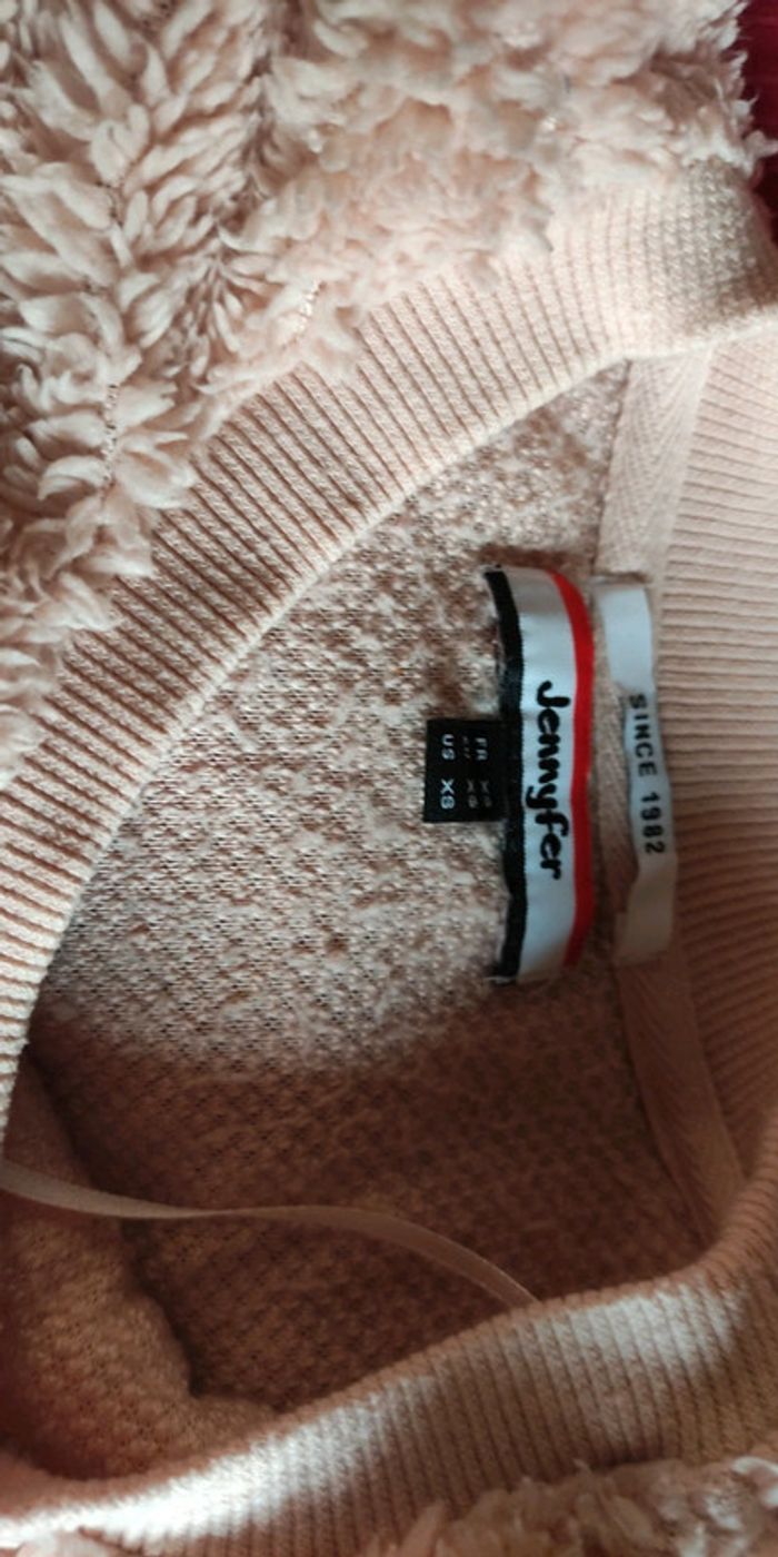 Pull Jennyfer taille xs - photo numéro 2