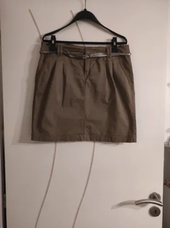 Jupe kaki Camaïeu taille 40