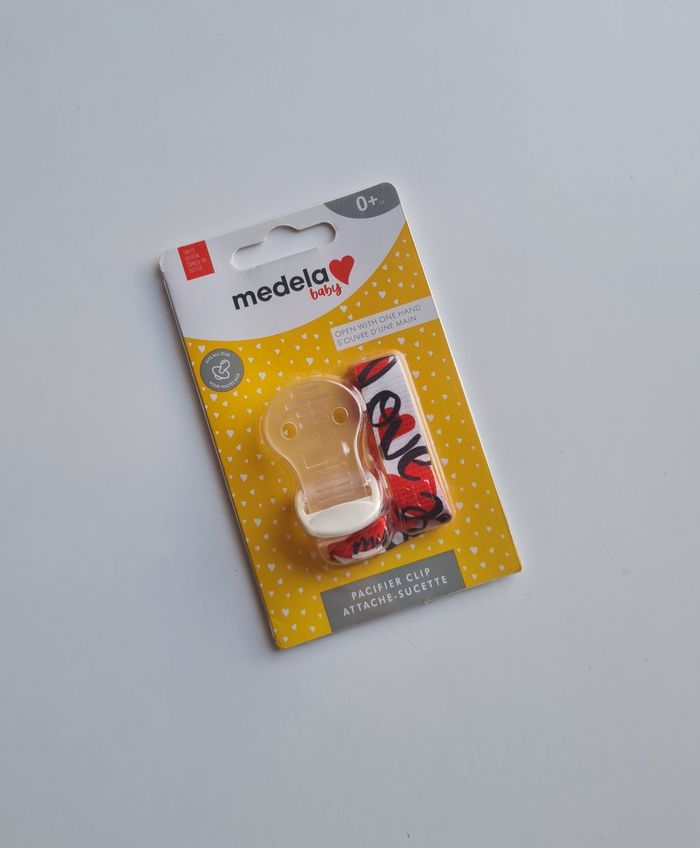 Attache-tétine Medela Baby neuve LOVE – Idée cadeau – mixte