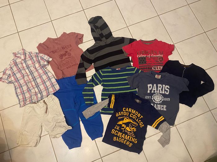 Lot vêtements garçon 4 ans