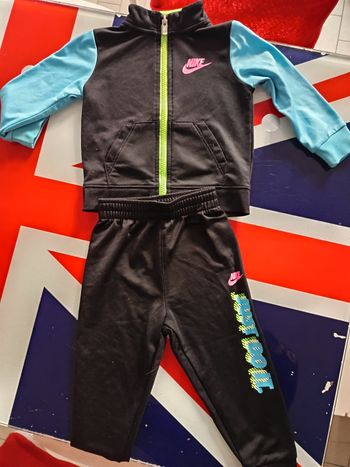 Ensemble nike