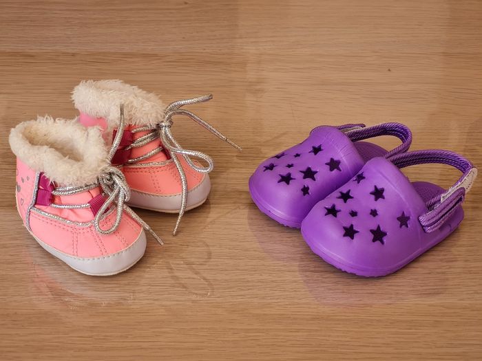 Lot 2 chaussures taille 18