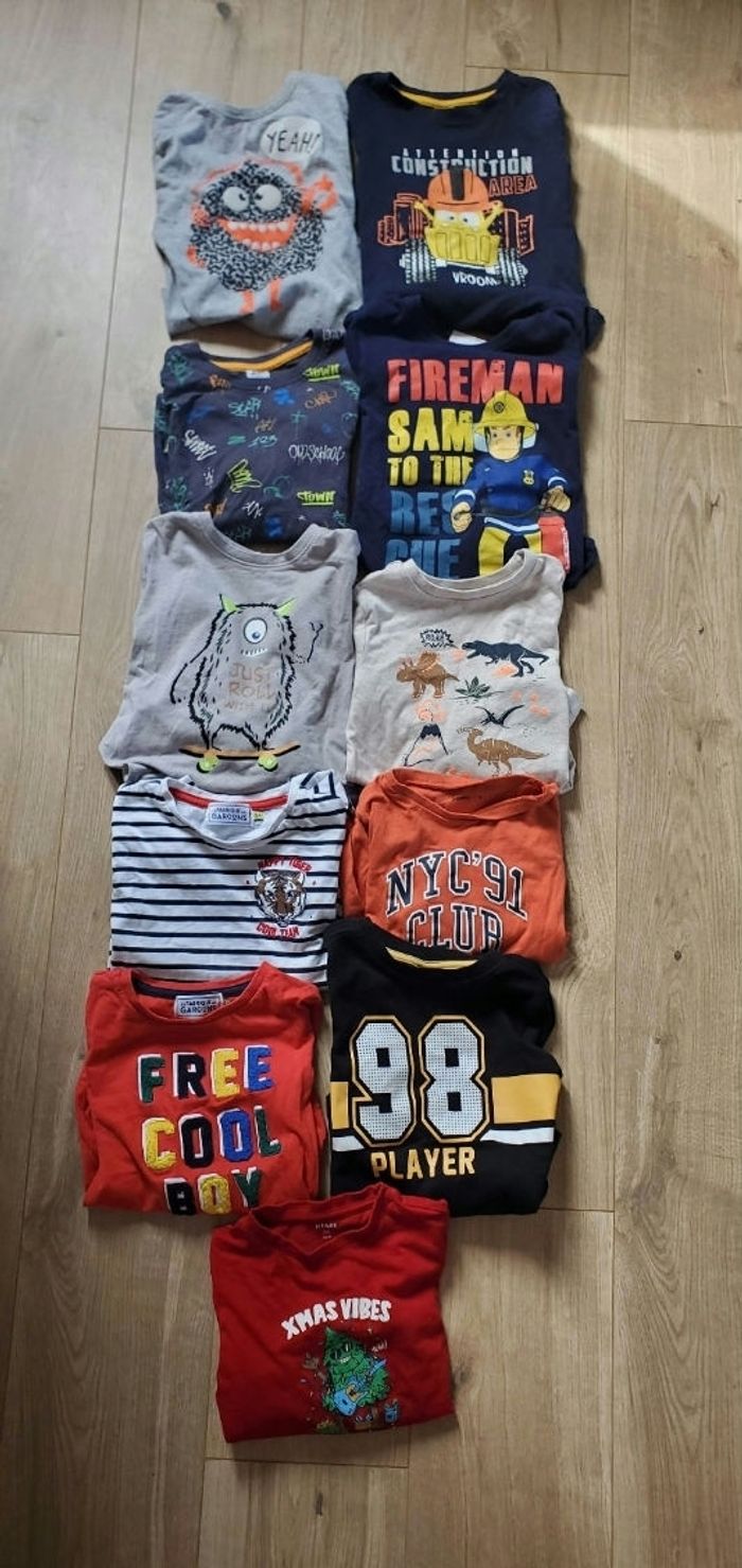 Lot 11 t-shirts manches longues 5ans