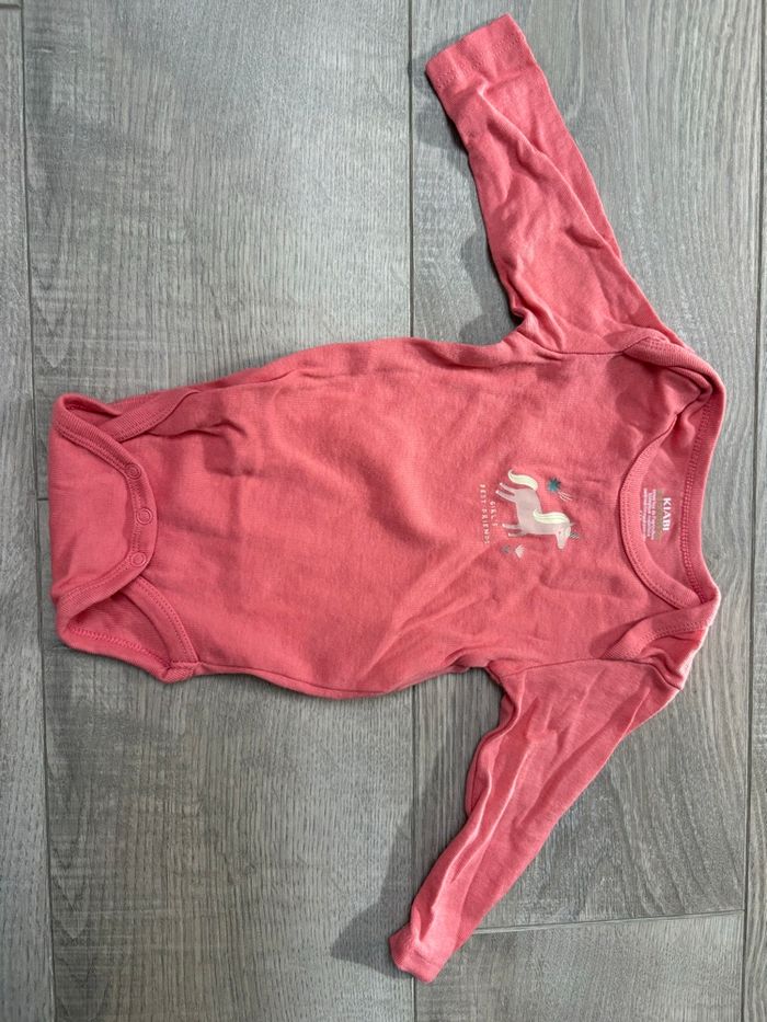 Lot de bodys - photo numéro 6