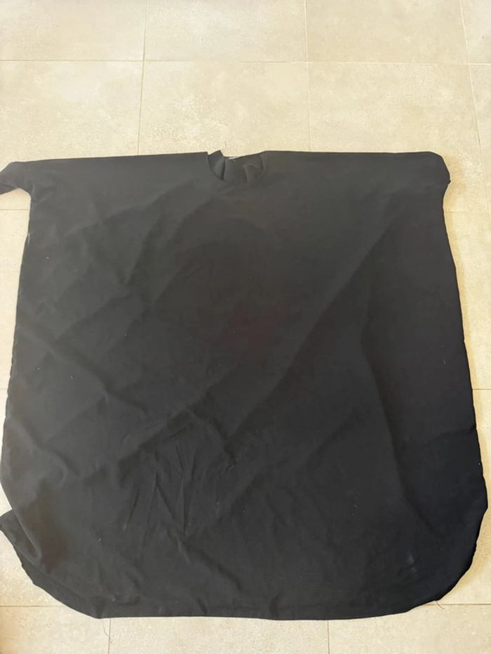 Longue robe noire Fidinn taille unique, très bon état,