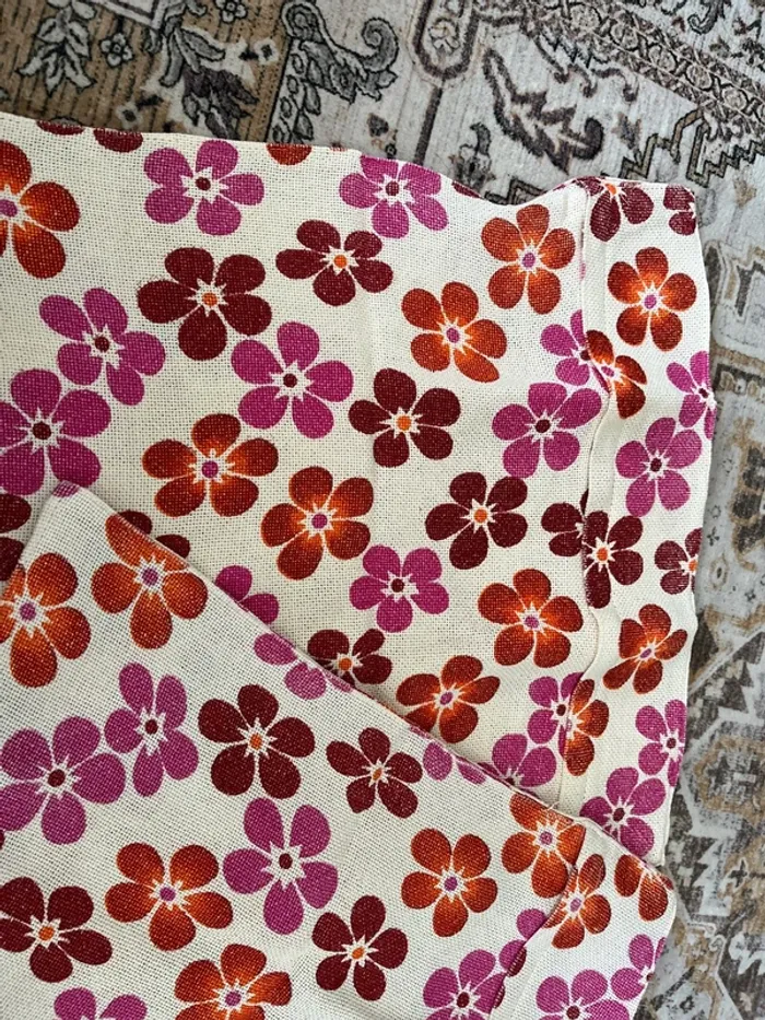 Deux. Housses de coussin. - photo numéro 2