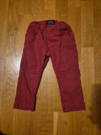 Pantalon bordeaux taille 18 mois