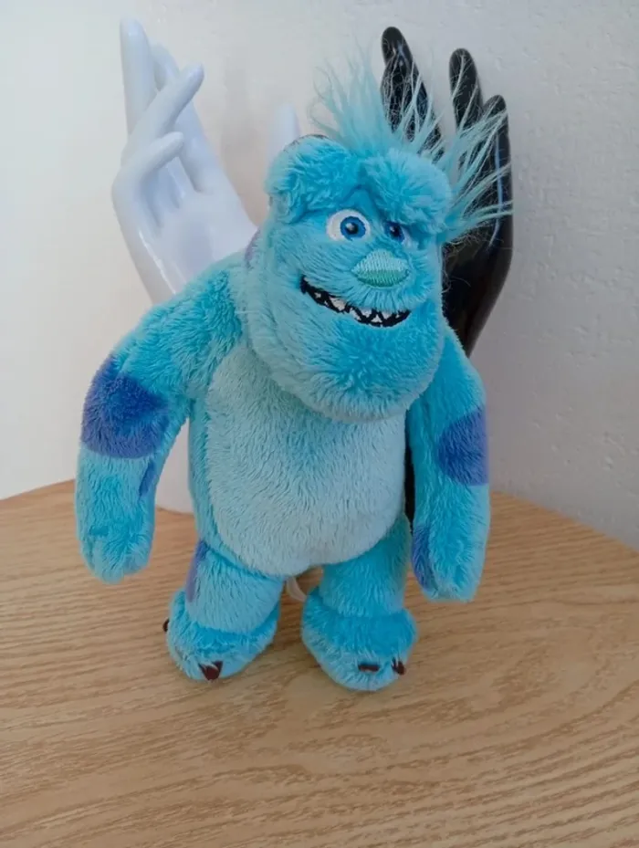 Peluche sully monstre et compagnie petite peluche Sullivan monster bon état