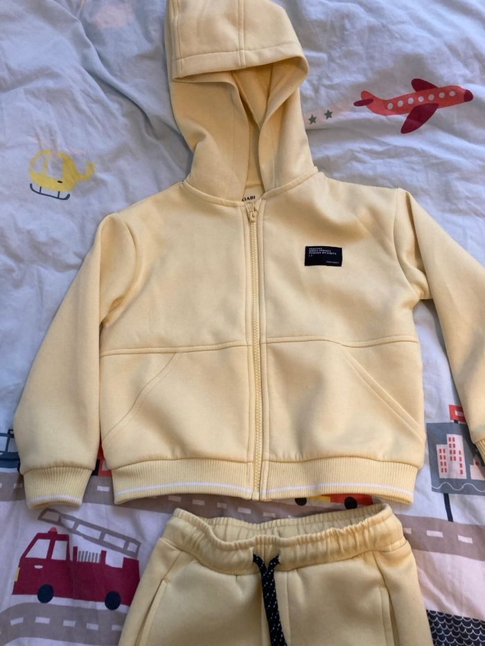 Ensemble Kiabi 5 ans - photo numéro 3