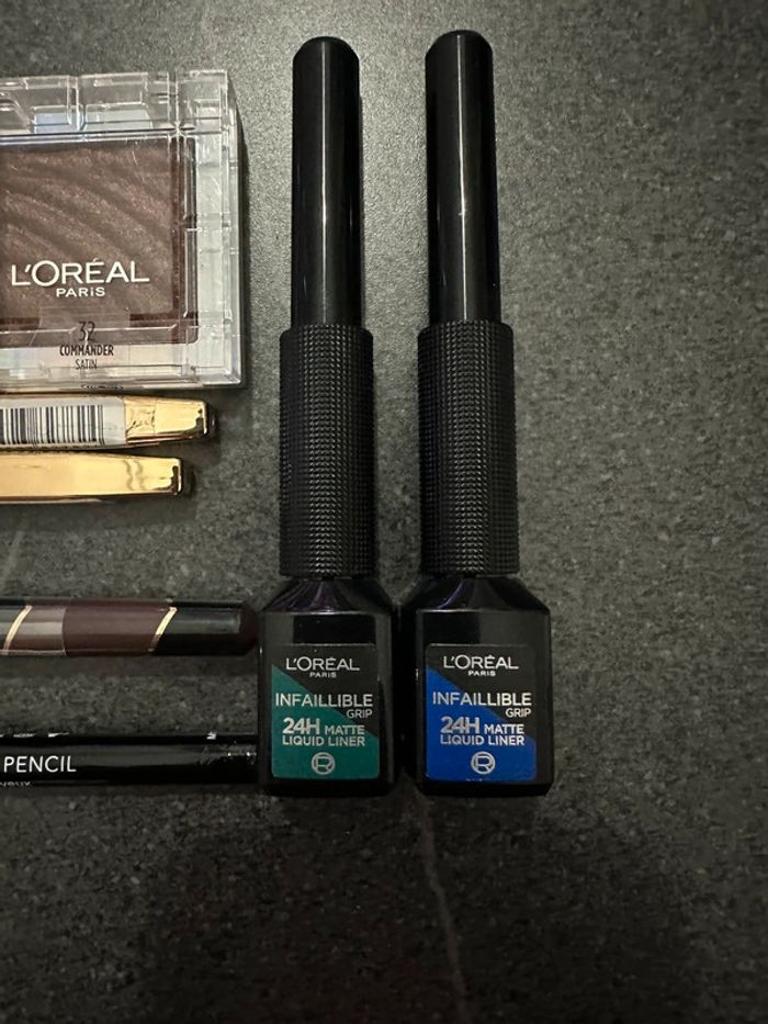 Lot maquillage l'Oréal Paris neuf - photo numéro 2
