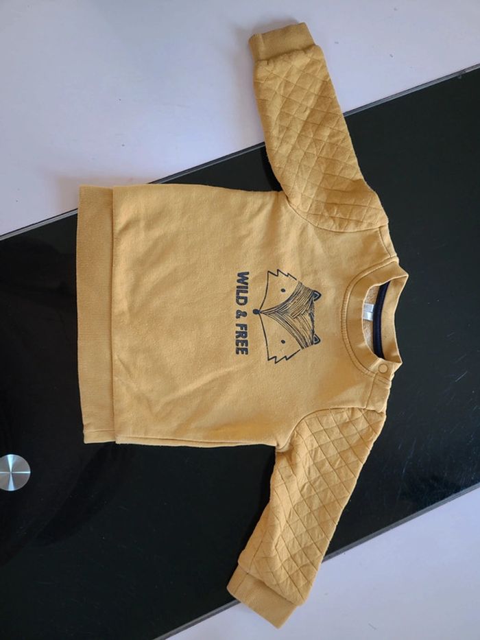 Pull jaune - photo numéro 2