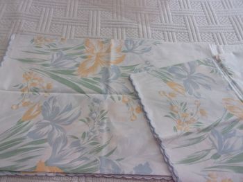nappe fleurie rectangle 145 x 200 cm