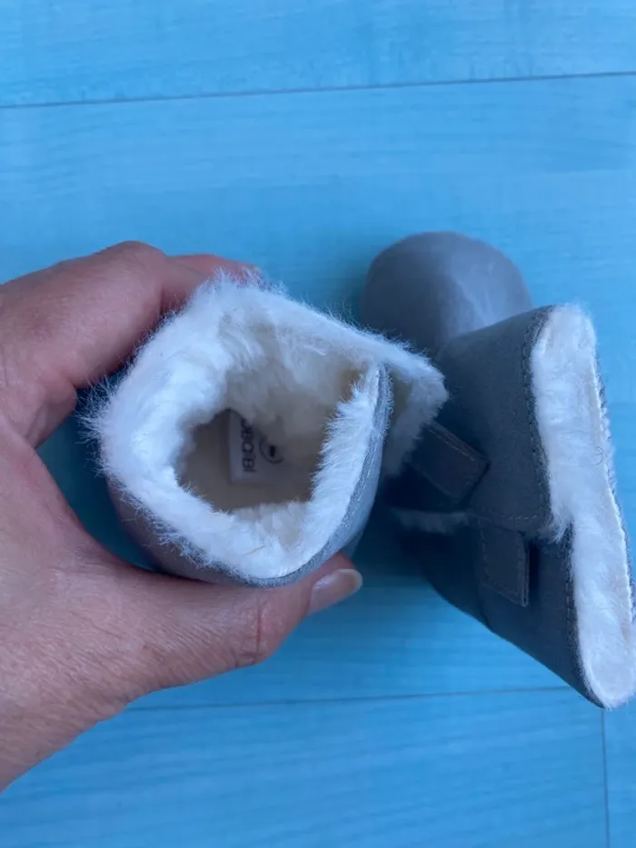 Bottines fourrées grises obaibi 1/6mois - photo numéro 4