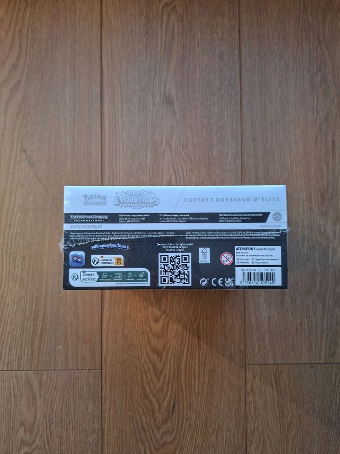 ETB Pokémon Ev8.5 Évolution Prismatique - photo numéro 4