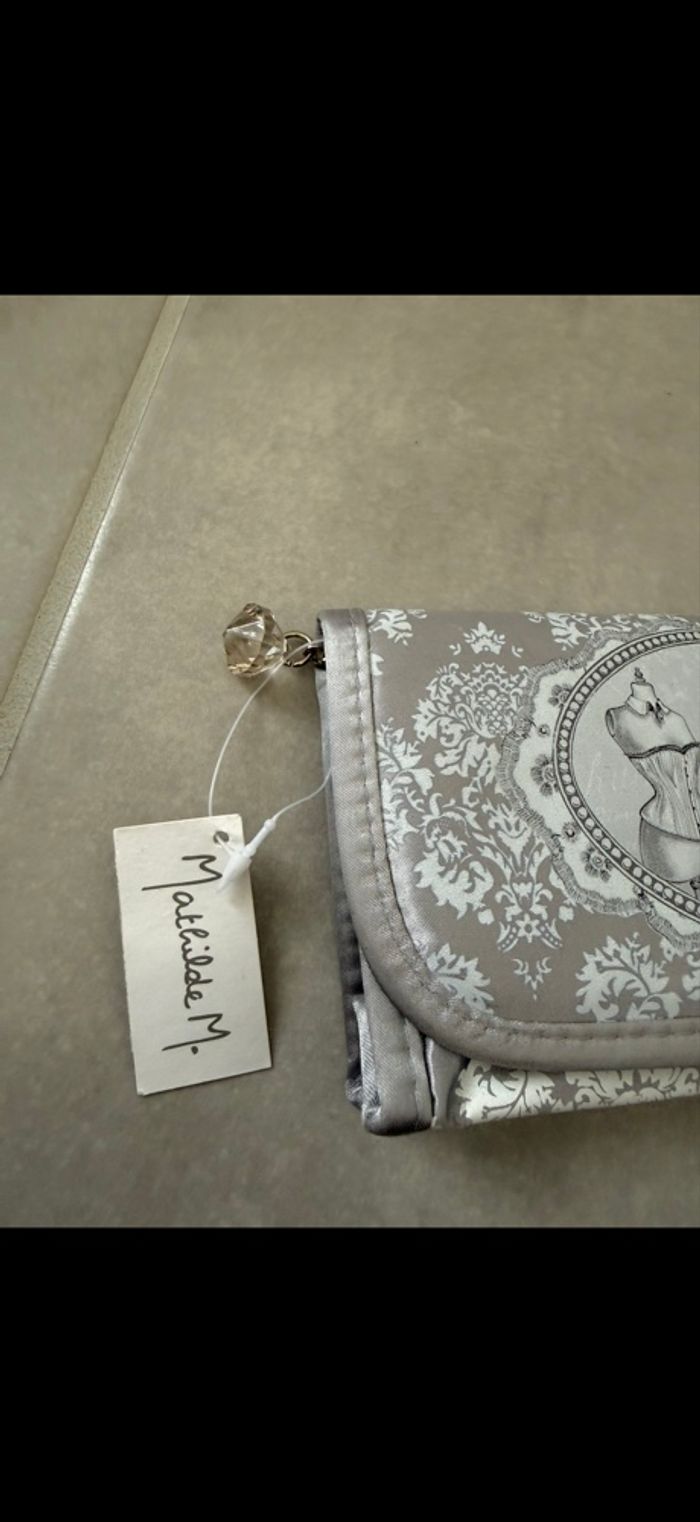 Trousse à maquillage vintage bustier Mathilde M - photo numéro 3