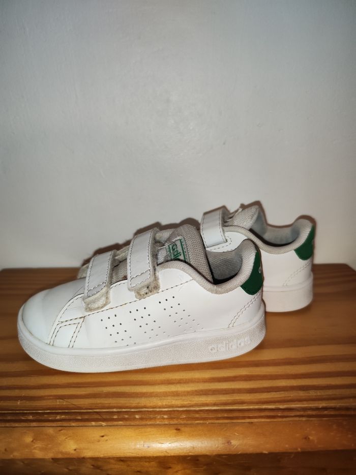 Basket adidas blanche et vert