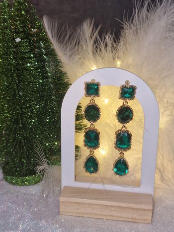 Boucles d'oreilles incrustées cristaux