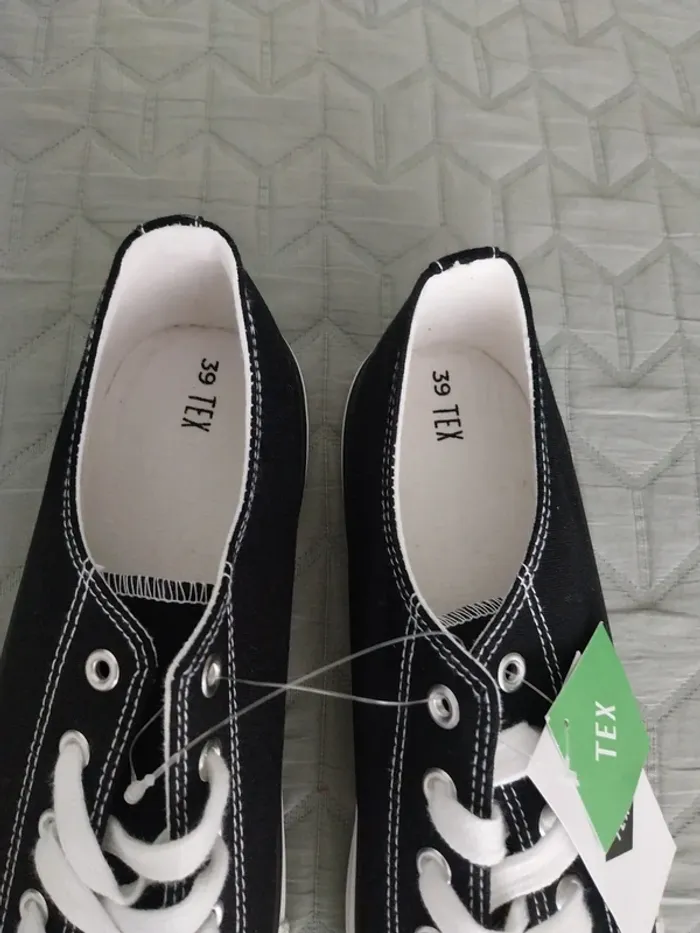 Chaussure en toile noire T39 - photo numéro 3