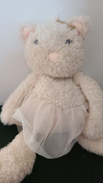 chat etam rose pale peluche doudou chat range pyjama en tutu 48 cm