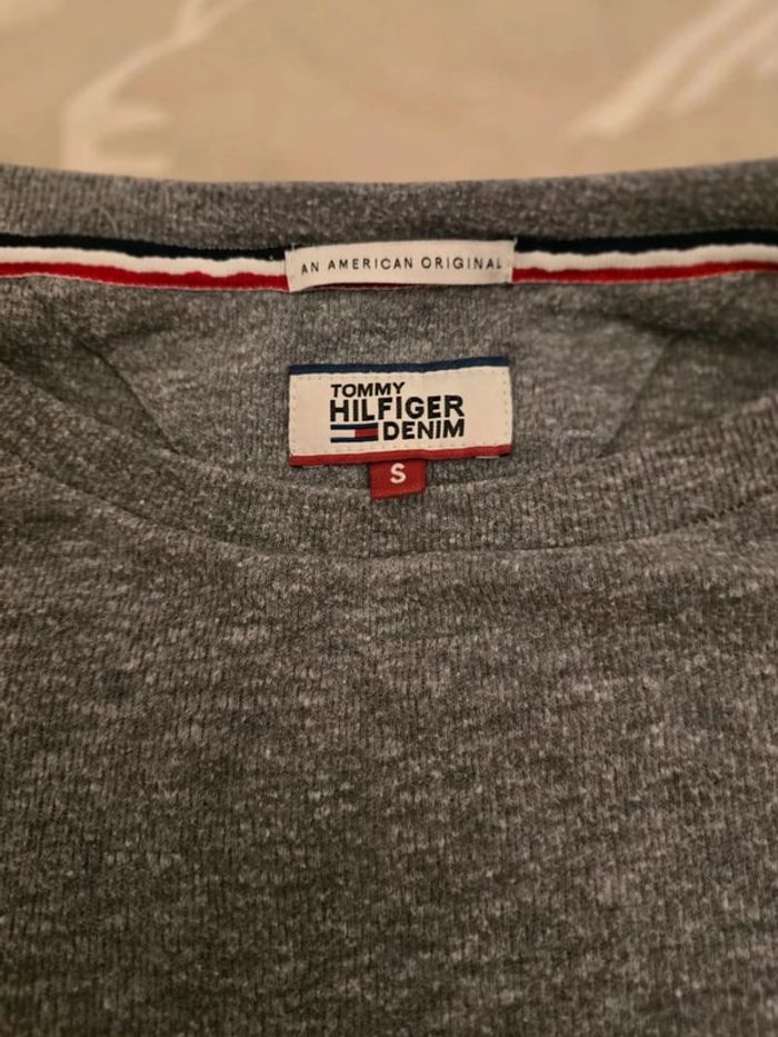 🌟 Pull large col V gris Tommy hilfiger homme - Taille  S 🌟 - photo numéro 5