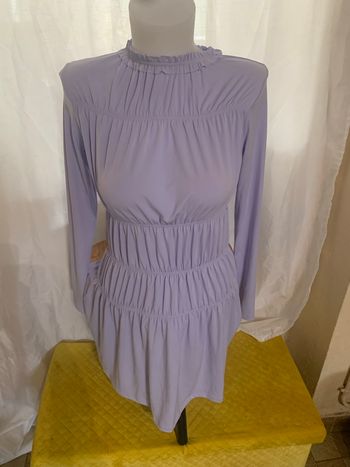 Robe Bershka taille 36 Lila manches longues neuve avec étiquette