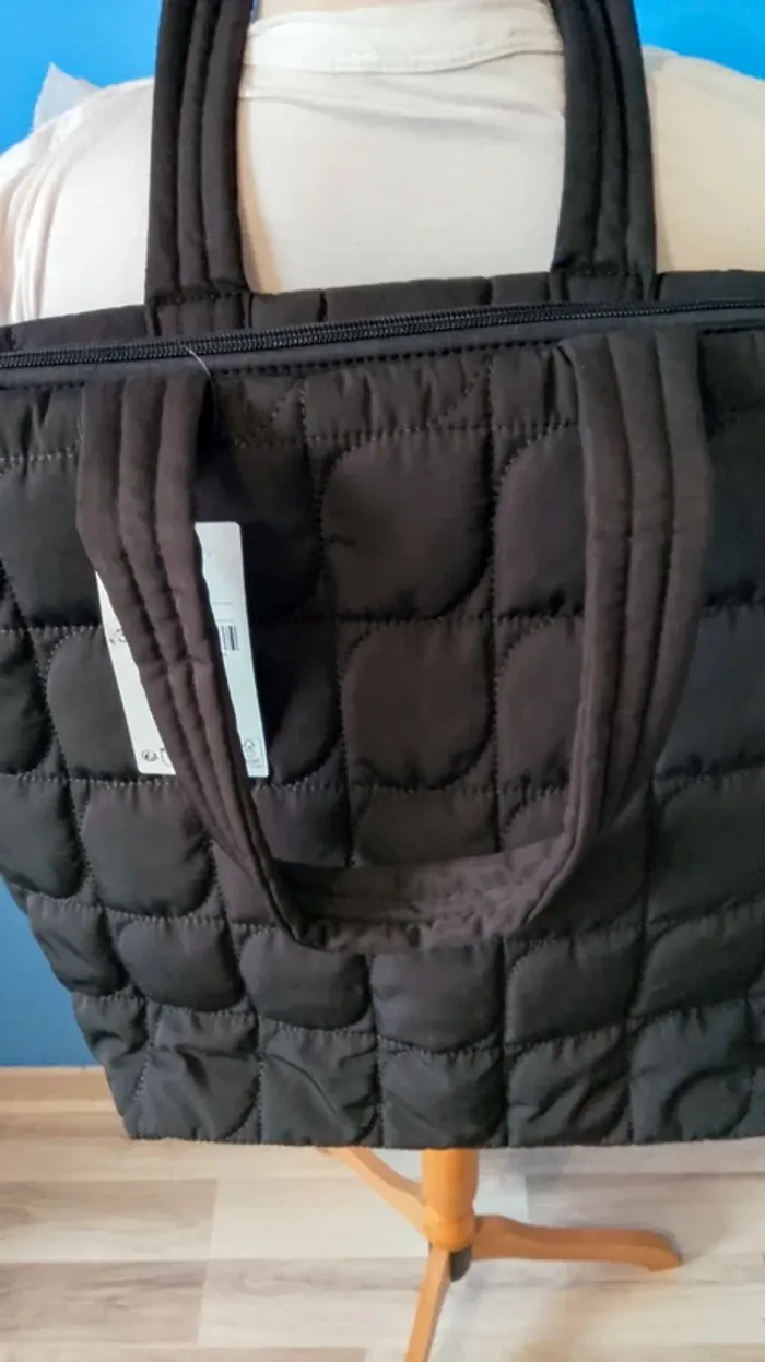 Grand sac fourre tout matelassé, imperméable - photo numéro 2