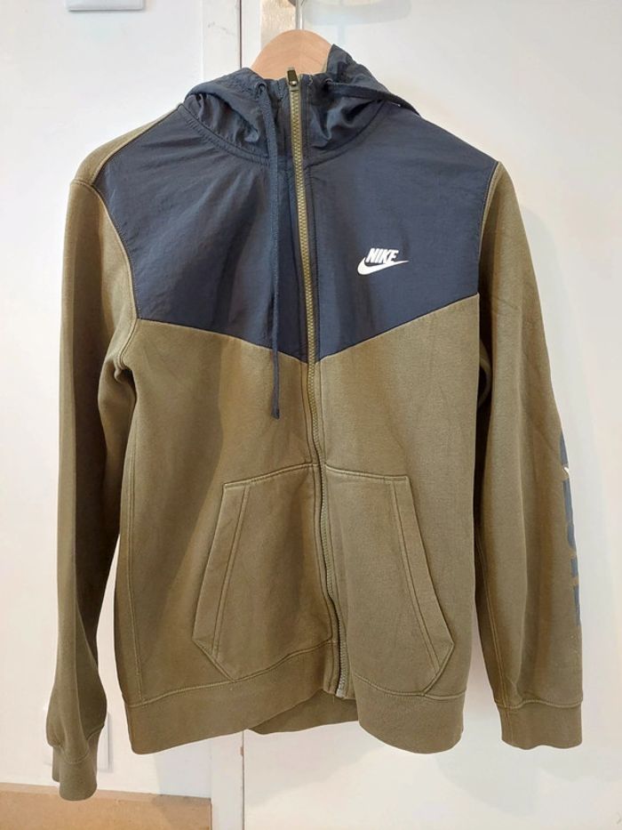 Hoodie kaki et noir