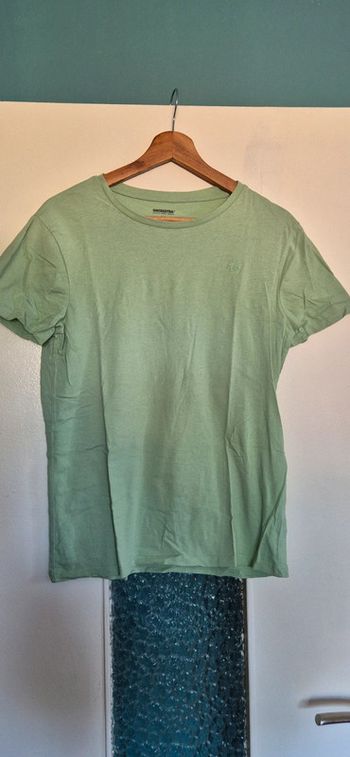 Tee shirt vert