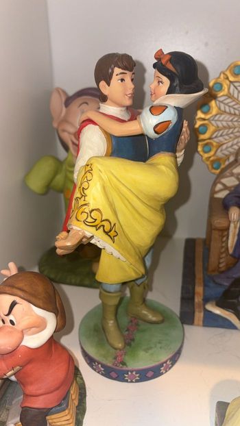 Figurine blanche neige