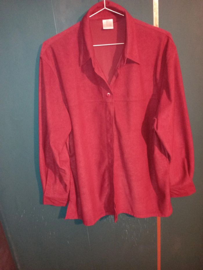 Veste chemise en suédine rouge